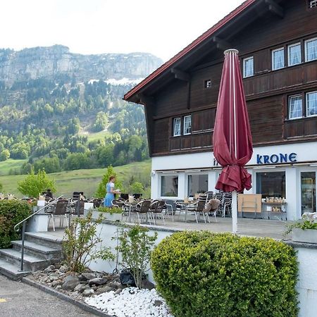 Blaue Krone Brulisau Bagian luar foto