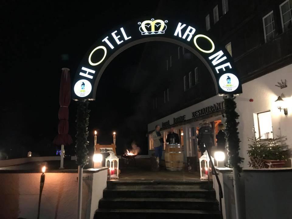 Blaue Krone Brulisau Bagian luar foto